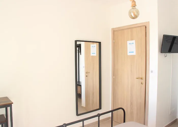 فندق مبيت وإفطار Bariairport 3*